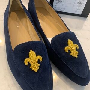 Brand new in box Talbots Indigo Blue Francesca moccasin embroidered fleurdelis